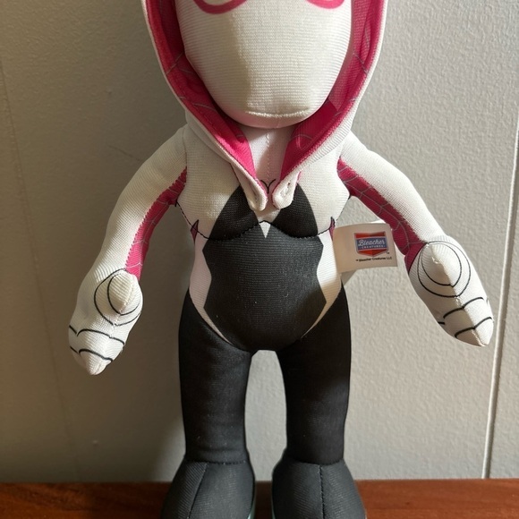 BLEACHER CREATURE MARVEL GHOST SPIDER GWEN PLUSH 11” - Picture 3 of 10